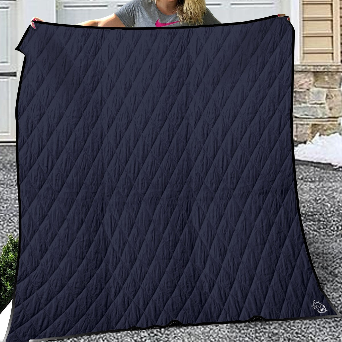 Lightweight & Breathable Quilt With Edge-wrapping Strips