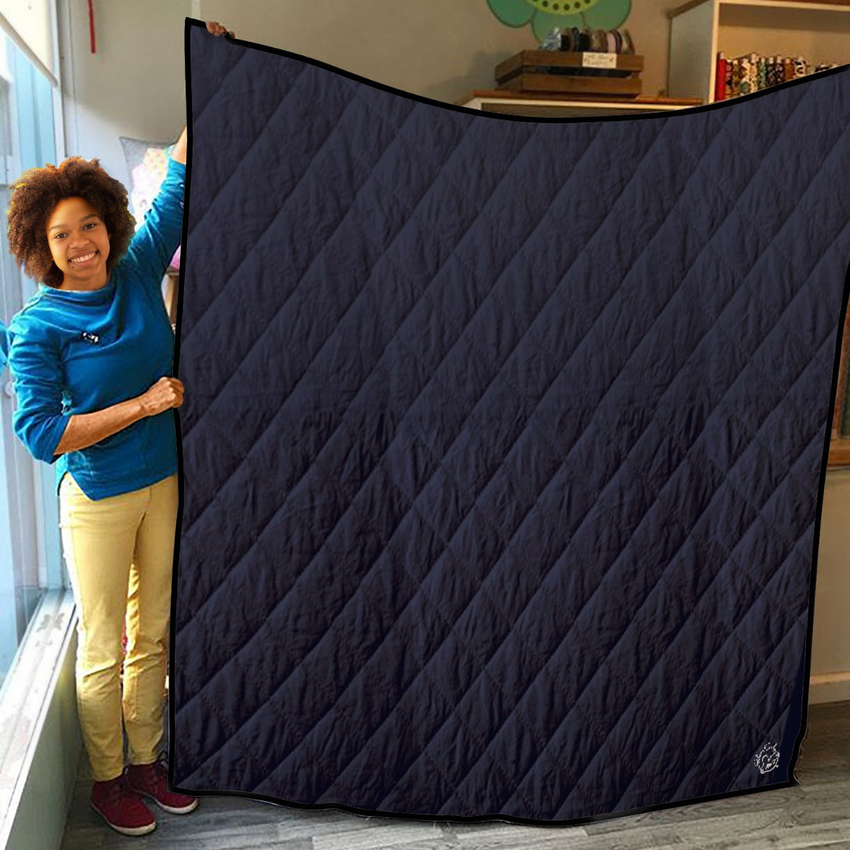 Lightweight & Breathable Quilt With Edge-wrapping Strips